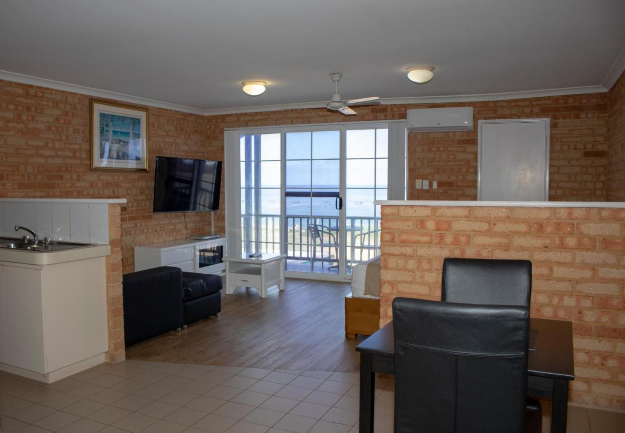 Seaspray Beach Holiday Park Dongara Exterior foto